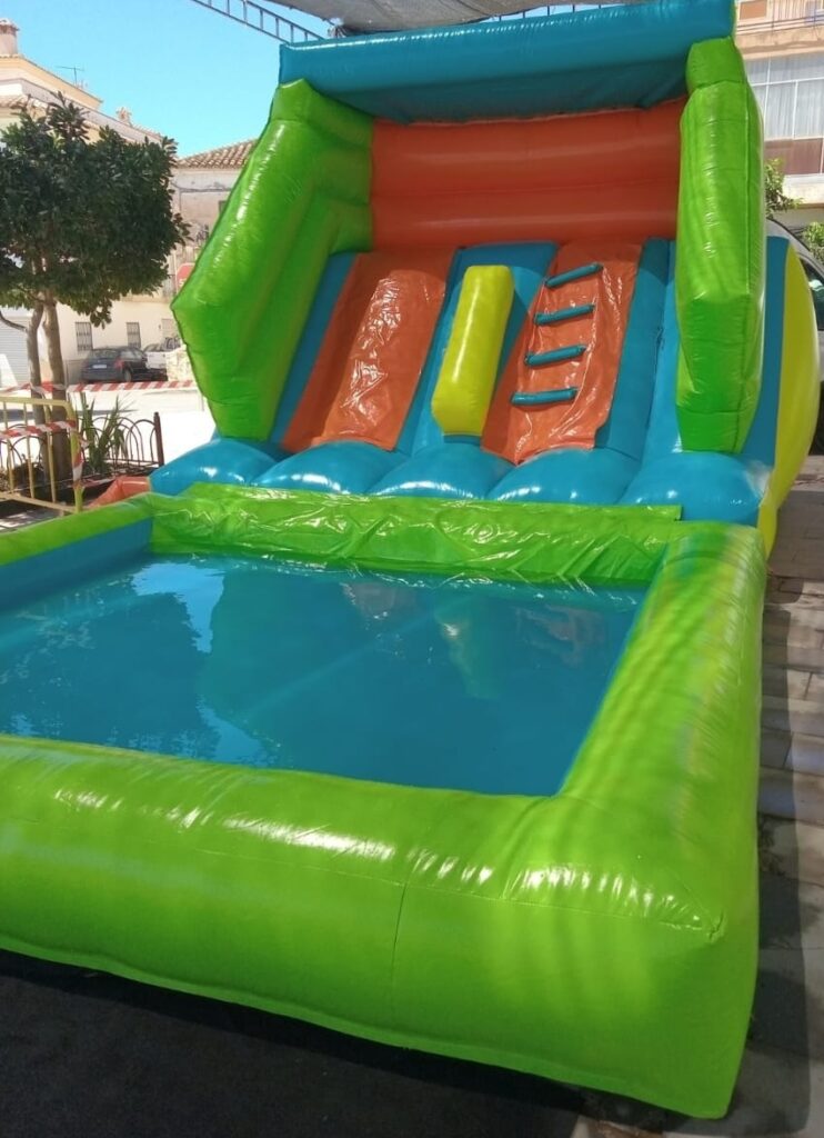 Hinchable con piscina